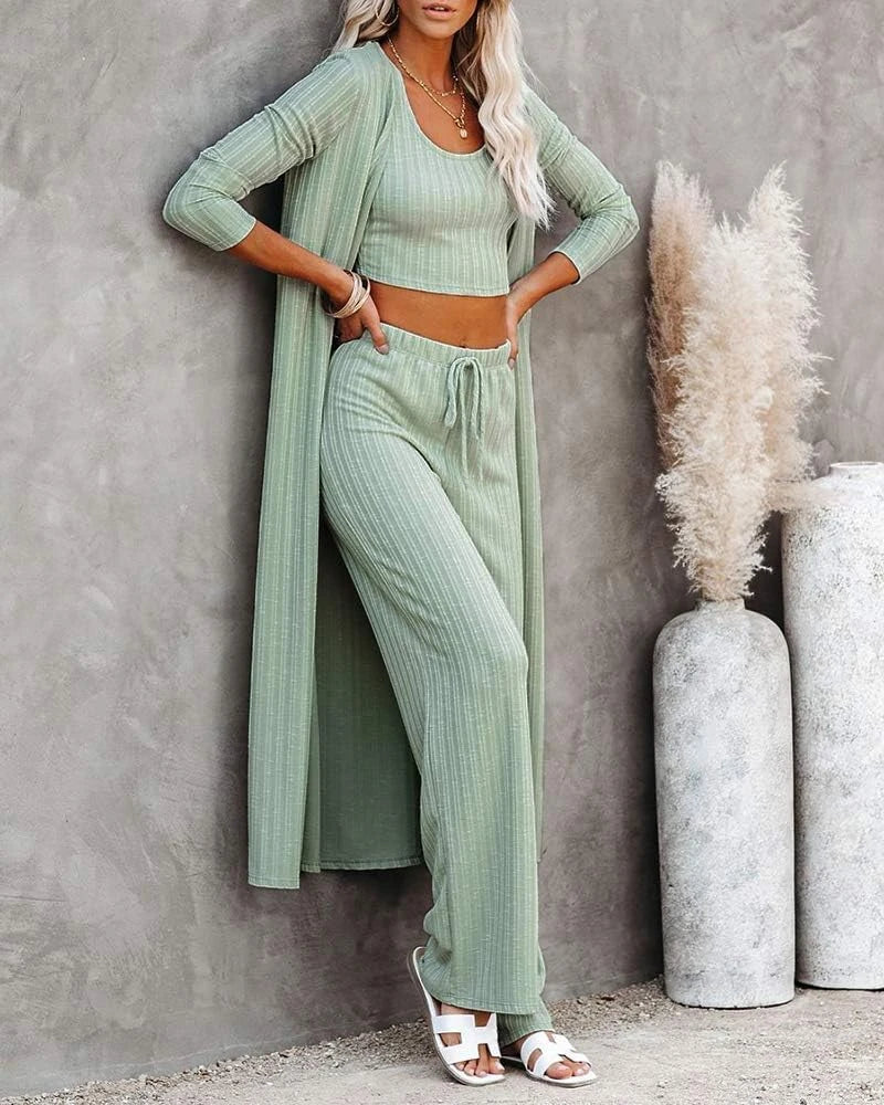 Fessceruna Three Piece Lounge Set