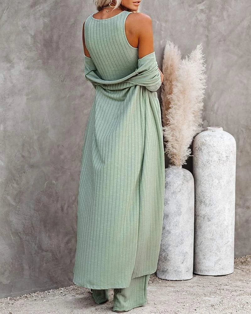Fessceruna Three Piece Lounge Set
